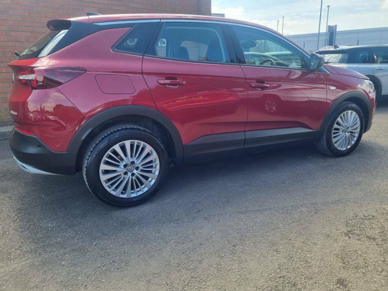 Vauxhall Grandland X 1.5 Turbo D Tech Line Nav Red #3