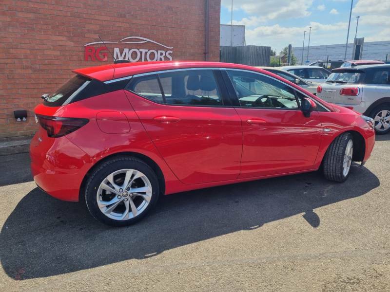 Vauxhall Astra 1.4T 16V 150 Sri Red #2