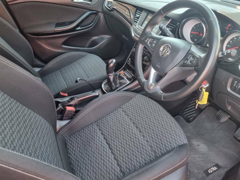 Vauxhall Astra 1.4T 16V 150 Sri - 2017 67 YR67TNN Red #5