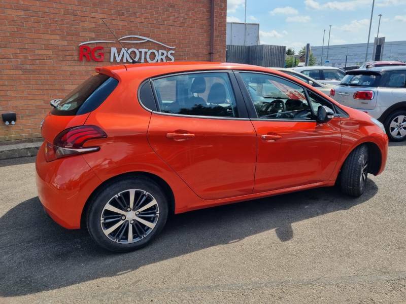 Peugeot 208 1.2 Puretech Active Design Menthol Orange #2