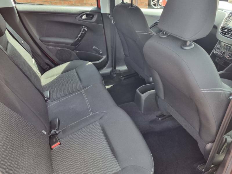 Peugeot 208 1.6 Thp Gti Prestige Black #7