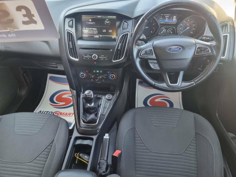 Ford Focus 1.0 Ecoboost 125 Titanium Red #3