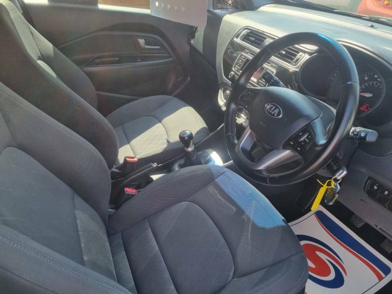 Kia RIO 1.25 Sr7 - 2016 16 Black #5