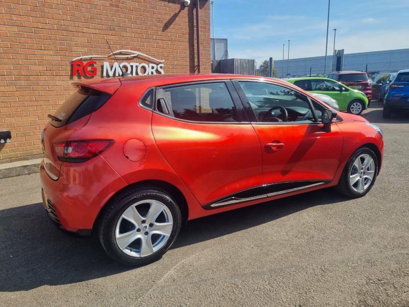 Renault Clio 1.2 16V Dynamique Medianav Red #3