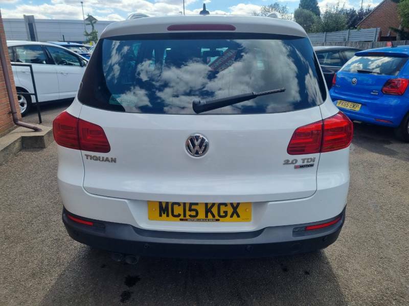 Volkswagen Tiguan 2.0 Tdi Bluemotion Tech Match 150 4Motion White #4