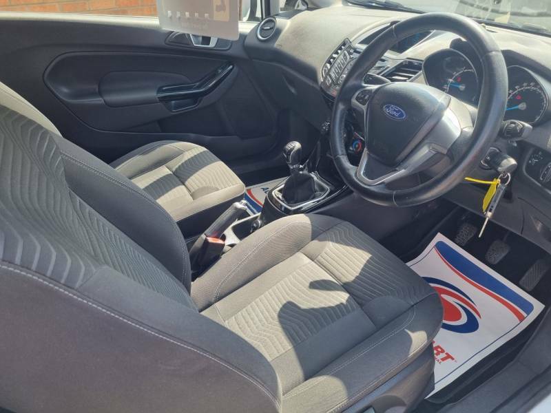 Ford Fiesta 1.25 82 Zetec White #3