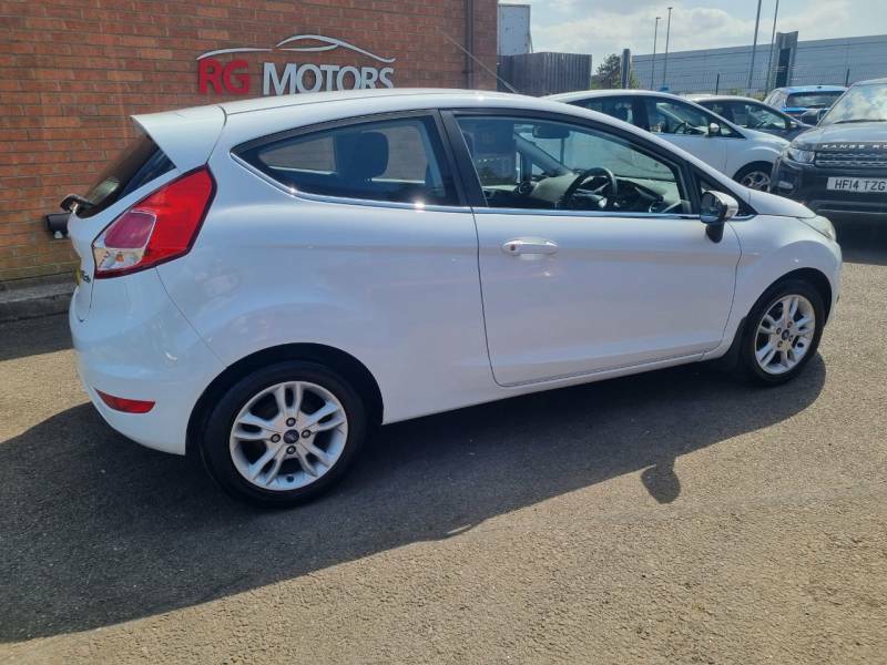 Ford Fiesta 1.25 82 Zetec White #4