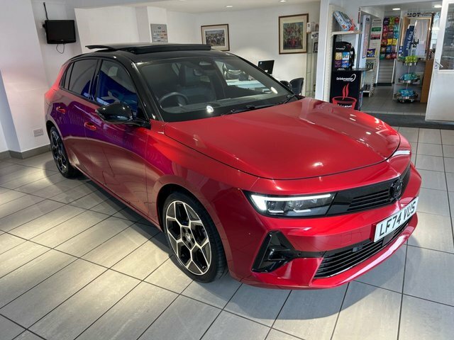 Vauxhall Astra Turbo Ultimate Hatchback Red