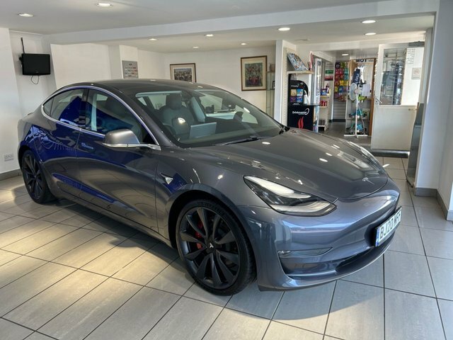 Tesla Model 3 Motor Performance Saloon Grey