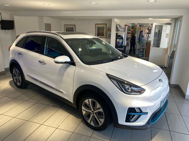 Kia Niro 4 Suv White