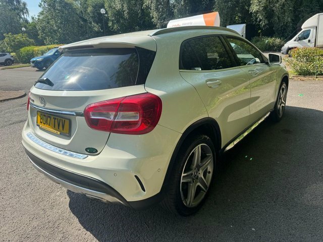 Mercedes-Benz GLA Class Suv White #3