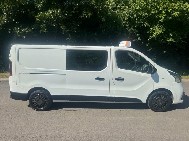Renault Trafic Mpv White #5