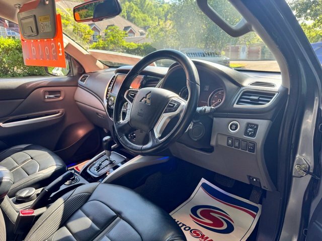 Mitsubishi L200 Pickup Grey #4