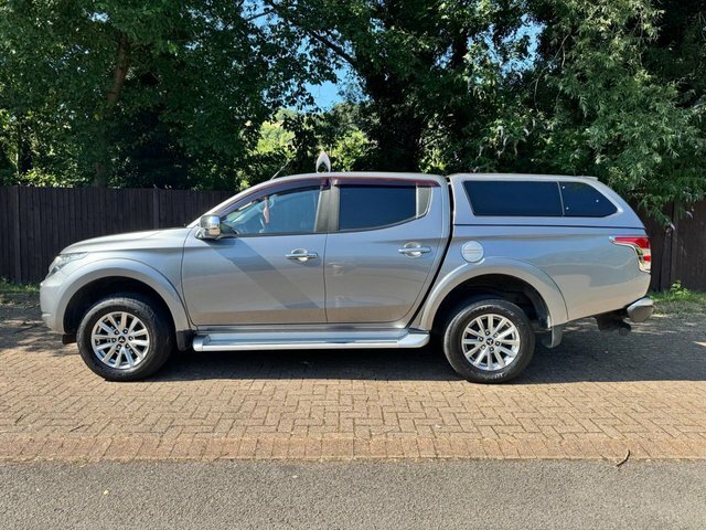 Mitsubishi L200 Pickup Grey #2