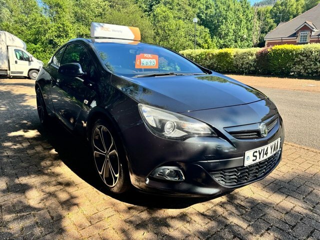 Vauxhall Astra GTC Coupe Black #6
