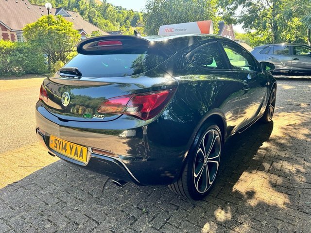 Vauxhall Astra GTC Coupe Black #4