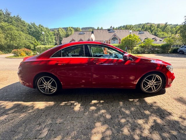 Mercedes-Benz CLA Class Cla 180 Amg Line Edition Red #5