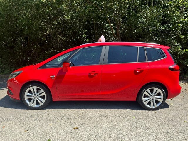 Vauxhall Zafira Tourer Zafira Tourer Sri Nav T Red #2