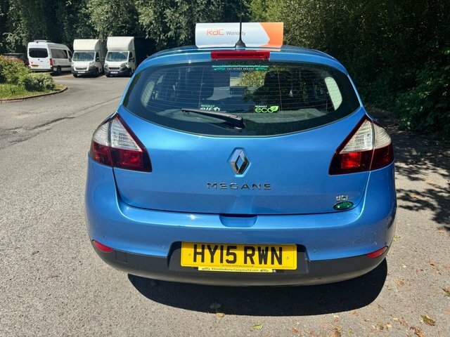 Renault Megane Hatchback Red #8