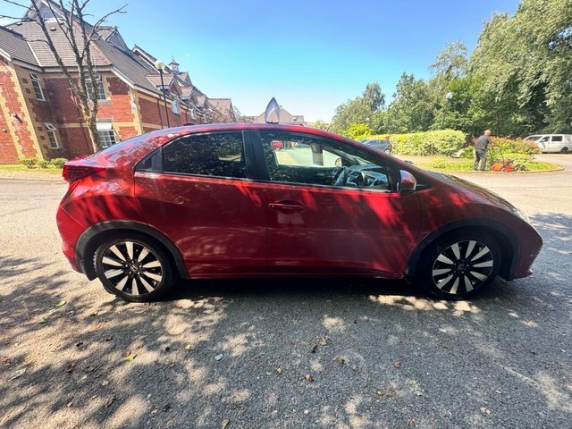 Honda Civic Hatchback Red #5