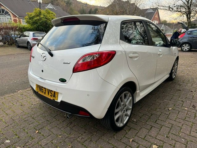 Mazda 2 2 Venture Edition White #4