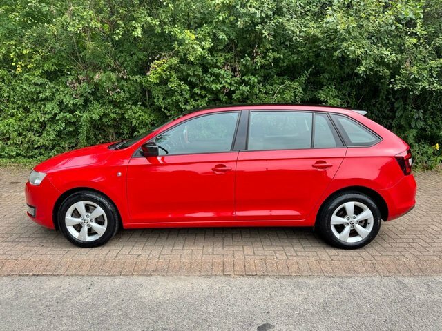 Skoda Rapid Spaceback Hatchback Red #2