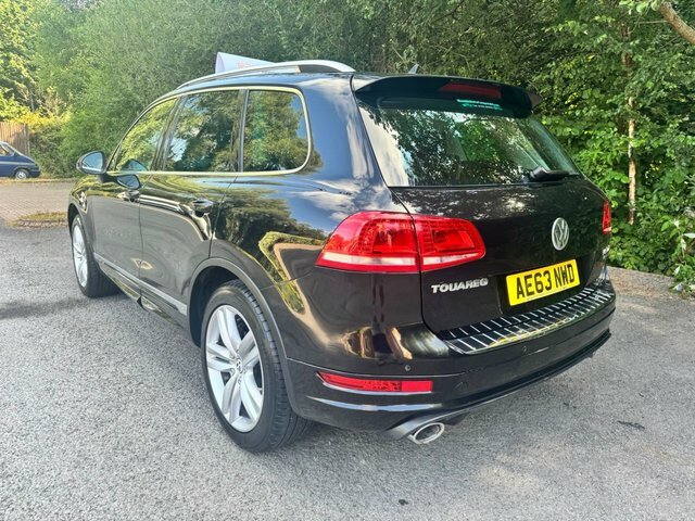 Volkswagen Touareg Suv Black #3