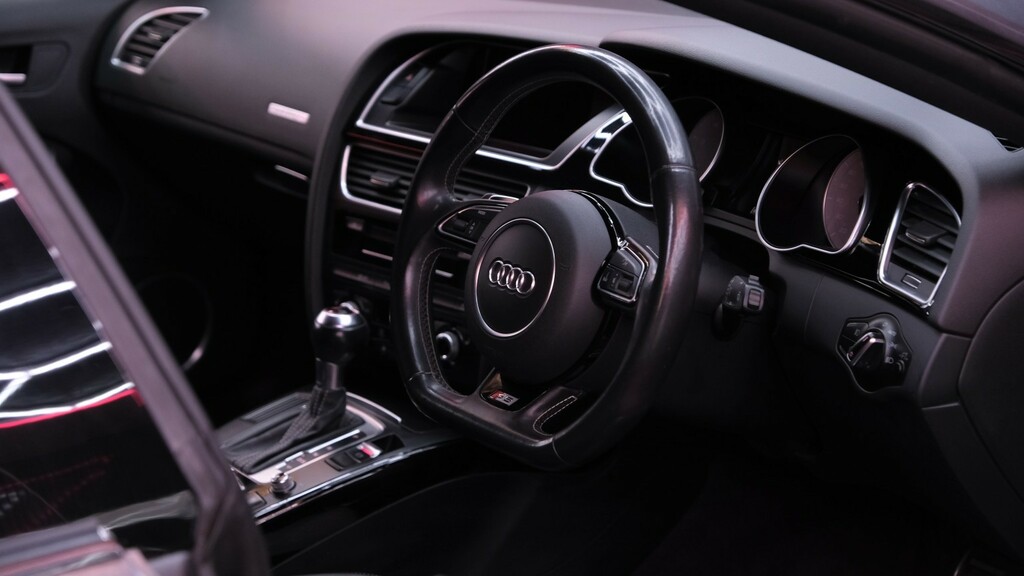 Audi S5 3.0 Tfsi V6 Black Edition Grey #4