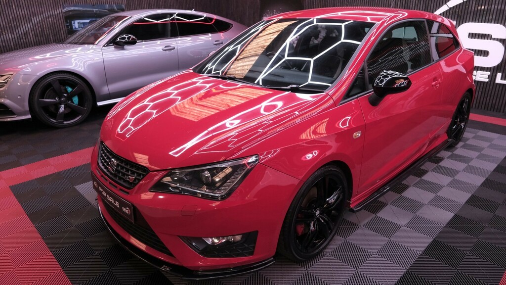 Seat Ibiza Hatchback 1.8 Tsi Cupra Black 201616 Red #5