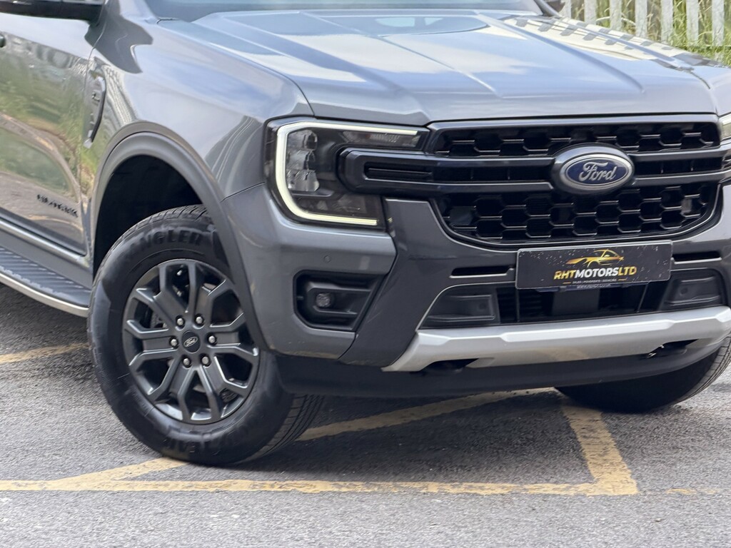 Ford Ranger Pickup 2.0 Ranger P703 Wildtrak Double Cab 2.0L Ec HN23YGY Black #2