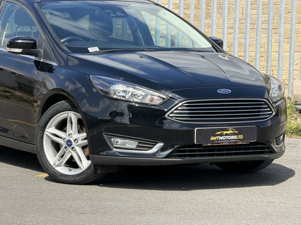 Ford Focus Hatchback 1.0 T Ecoboost Titanium 201818 BT18COH Black #3