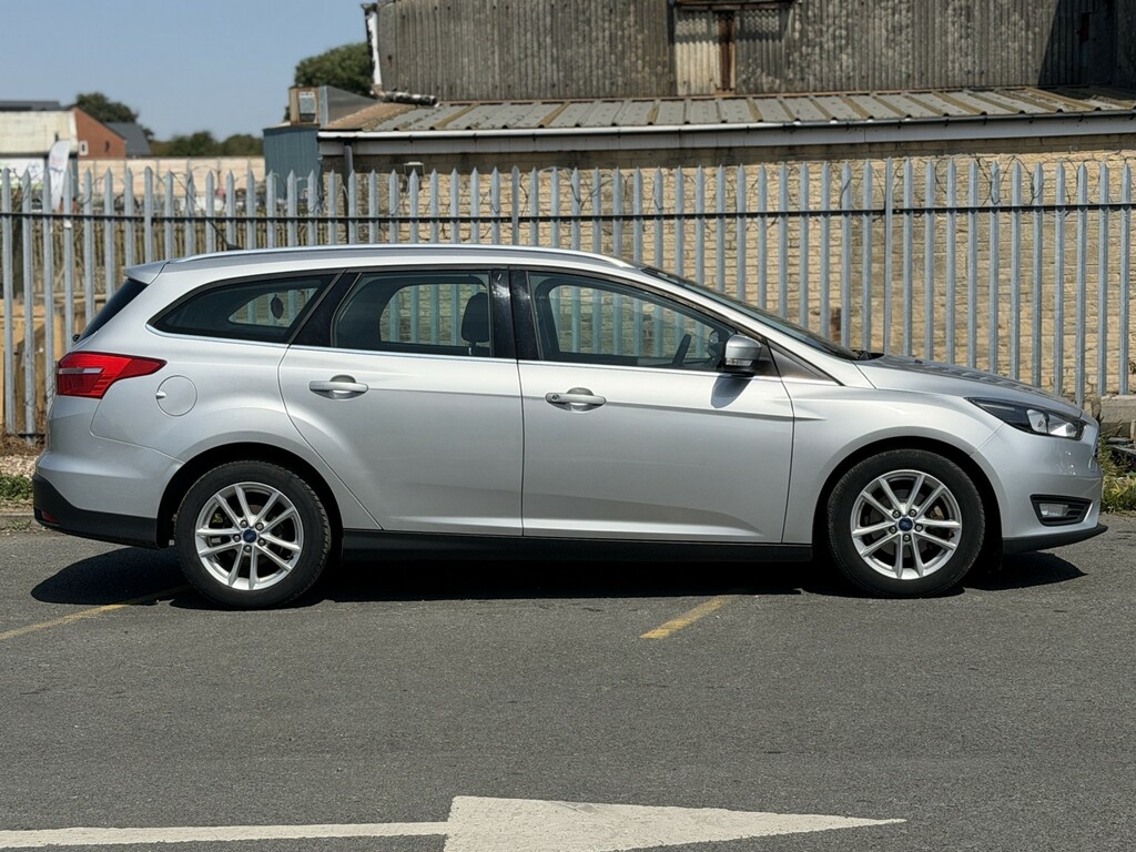 Ford Focus Estate 1.5 Tdci Zetec 201666 BW66PXM Silver #3