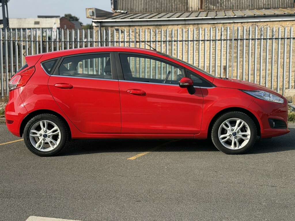 Ford Fiesta Hatchback 1.0 T Ecoboost Zetec 201515 YL15LZH Red #5