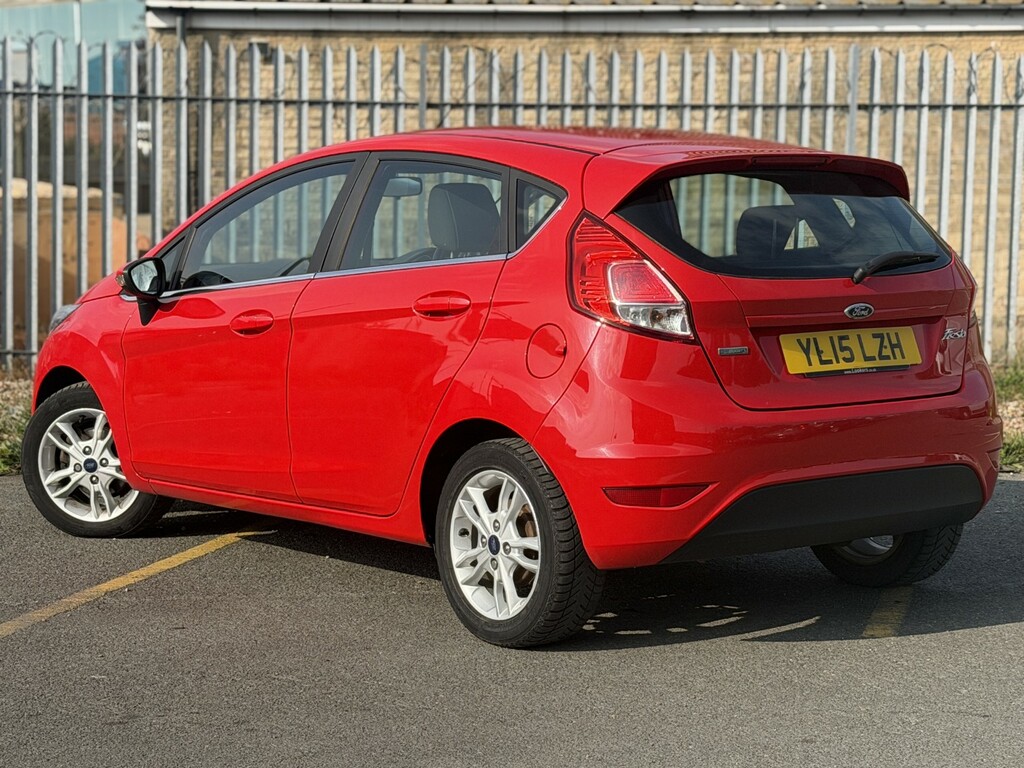 Ford Fiesta Hatchback 1.0 T Ecoboost Zetec 201515 YL15LZH Red #2