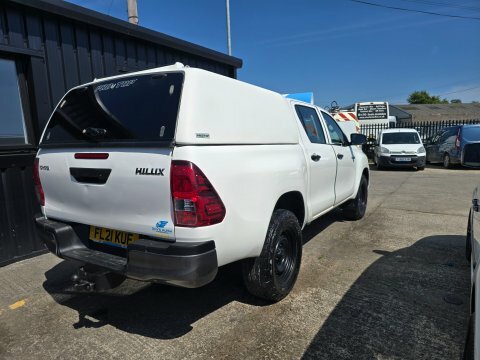 Toyota HILUX Active 4Wd D-4d White #6