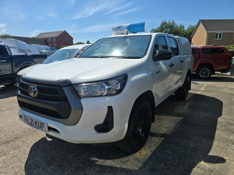 Toyota HILUX Active 4Wd D-4d White #3