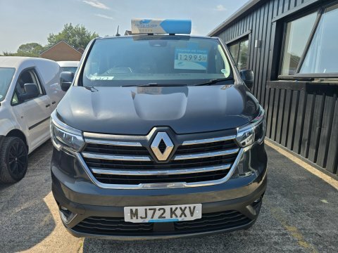 Renault Trafic Mpv White #2