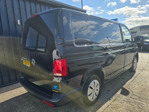 Volkswagen Transporter T30 Tdi P Black #6