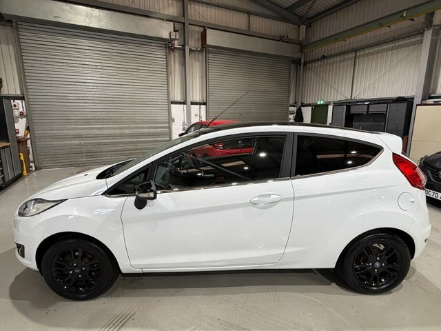 Ford Fiesta 2016 1.25 Zetec White Edition Hatchback White #6