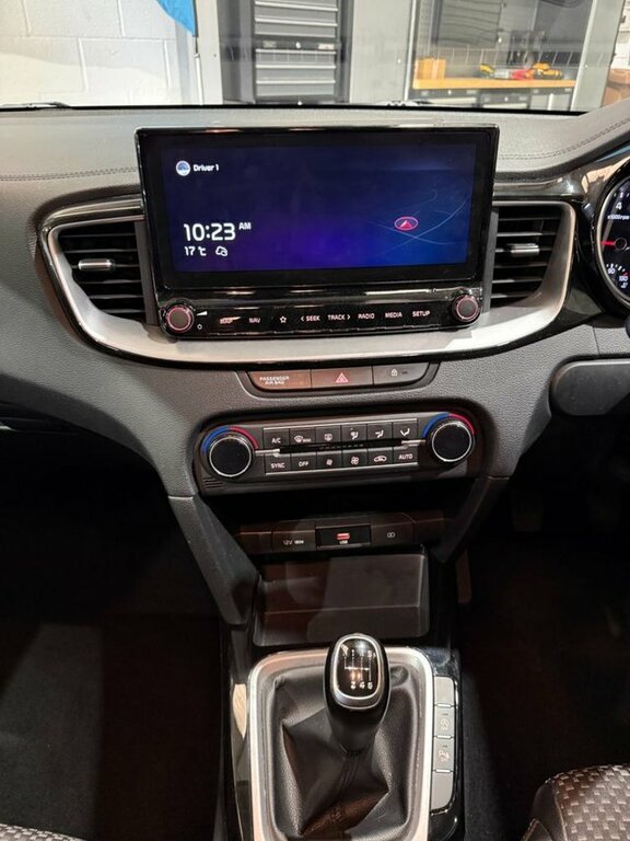 Kia Ceed 1.6 Gdi 8.9Kwh 3 Sportswagon Dct Euro 6 Ss Grey #20