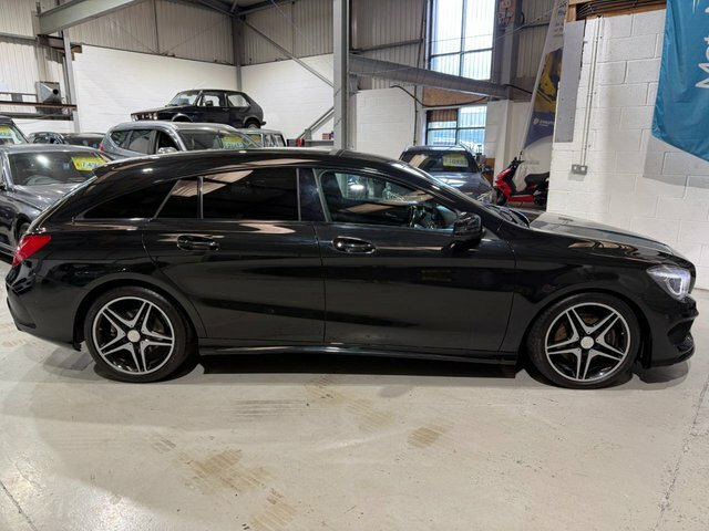 Mercedes-Benz CLA Class 2016 2.1 Cla220d Amg Sport Shooting Brake Dies Black #2