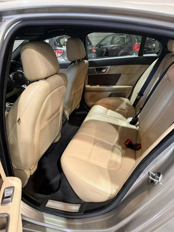 Jaguar XF 2.2D R-sport Euro 5 Ss Grey #13