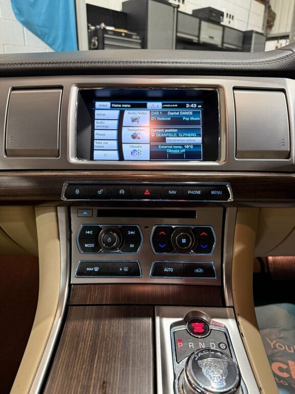 Jaguar XF 2.2D R-sport Euro 5 Ss Grey #19