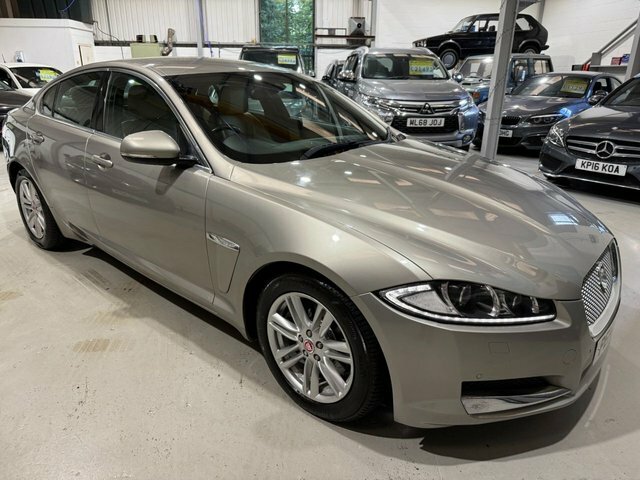 Jaguar XF 2014 2.2D Luxury Saloon Euro 5 Ss Gold