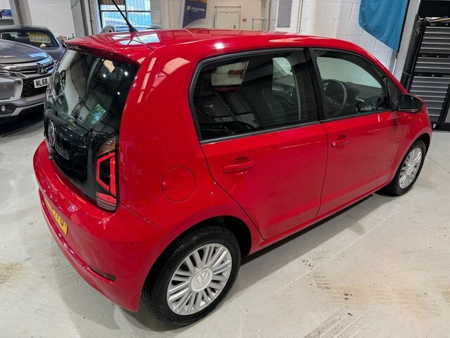 Volkswagen Up 2018 1.0 Move Up Hatchback Euro Red #4