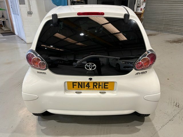 Toyota Aygo 2014 1.0 Vvt-i Mode Hatchback Eu White #4