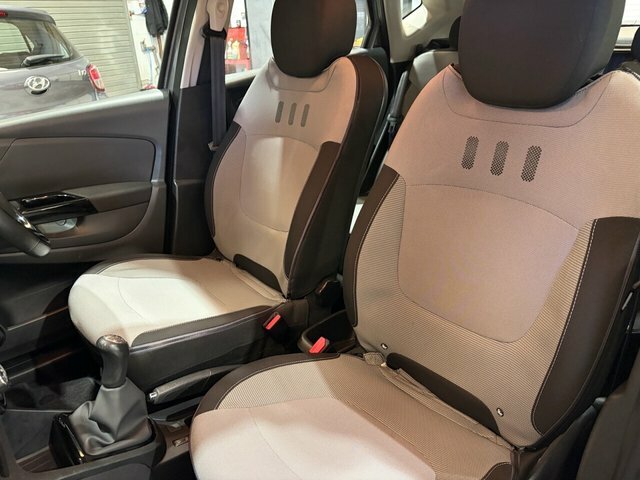 Renault Captur Dynamique S Medianav Black #13