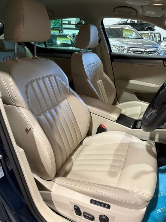 Skoda Superb Superb Se Technology Tdi S-a White #14