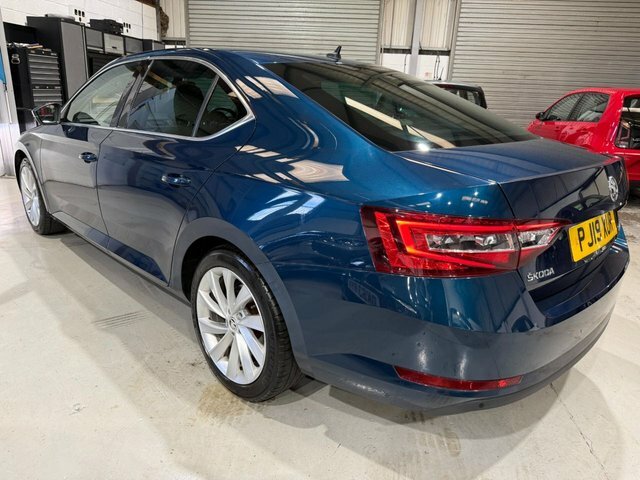 Skoda Superb 2019 2.0 Tdi Se L Executive Hatchback M Blue #5