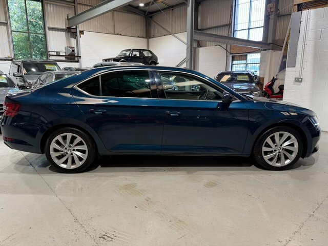 Skoda Superb 2019 2.0 Tdi Se L Executive Hatchback M Blue #2